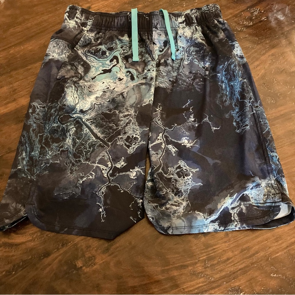 Boys Athletic Shorts Navy Blue Graphic Design Size Youth XL 16